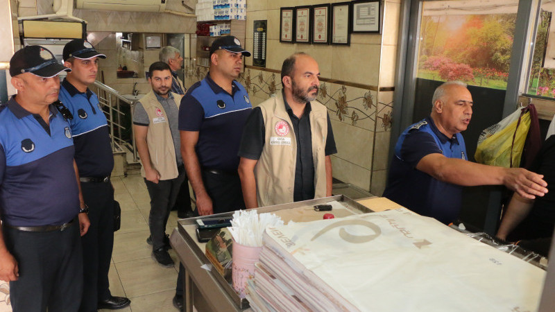 KOZAN'DA KEBAPÇI, DÖNERCİ VE KASAPLARA SIKI DENETİM