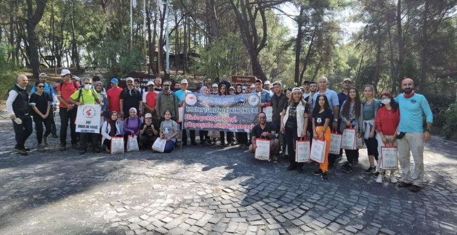 OSMANİYE'DE DAĞCILAR ORMAN YANGINLARINDA ZARAR GÖREN BÖLGEDE DOĞA YÜRÜYÜŞÜ YAPTI