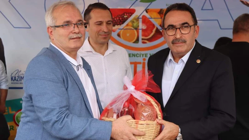 ADANALI VEKİLLER KOZAN BELEDİYESİ STANDINDALAR